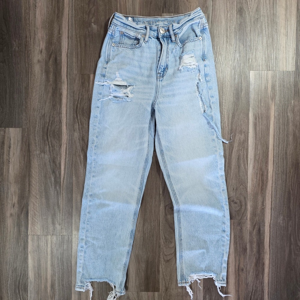 American Eagle Highest Rise 90s Boyfriend Distressed Light Wash Jeans Size 0